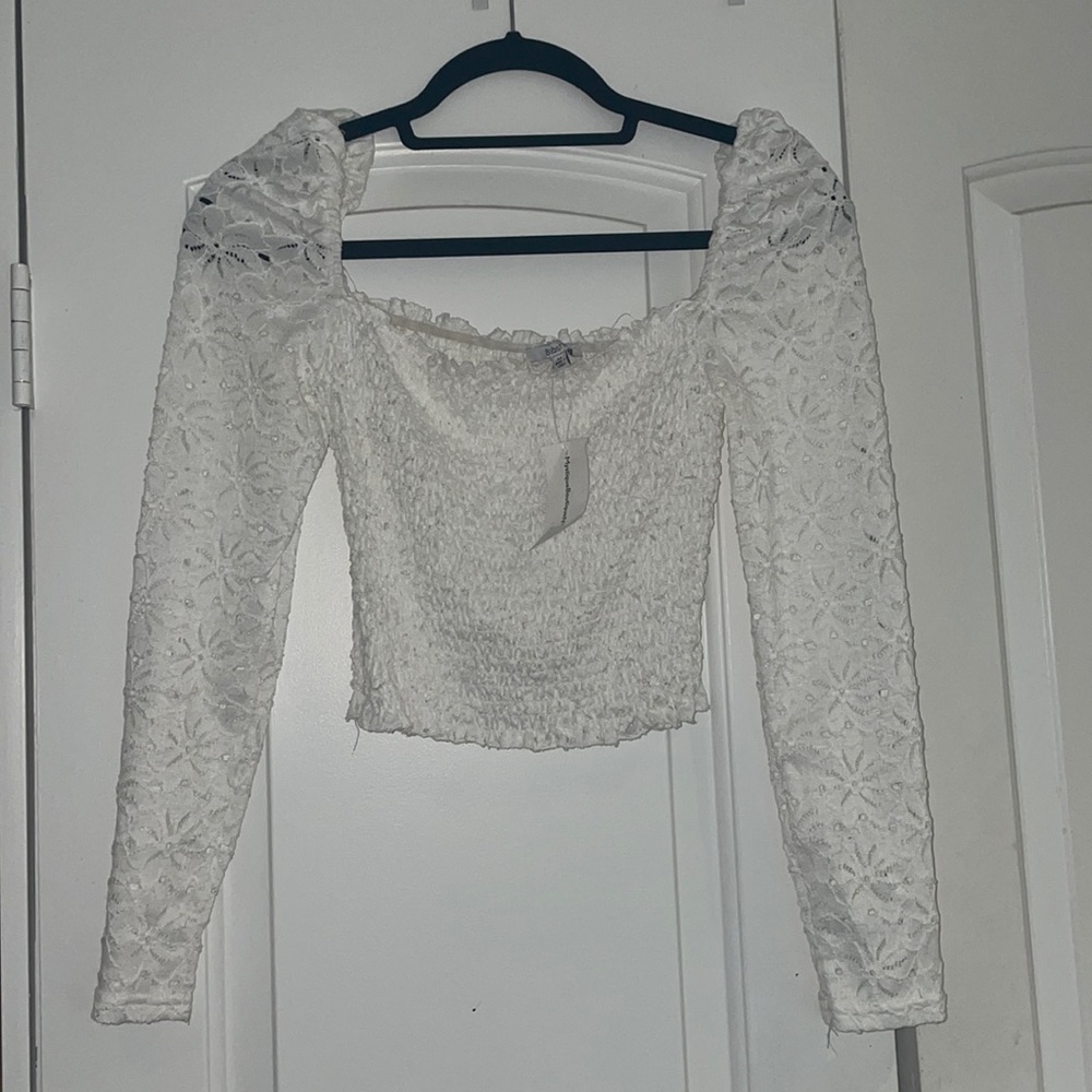 Blache Long sleeve lace crop top